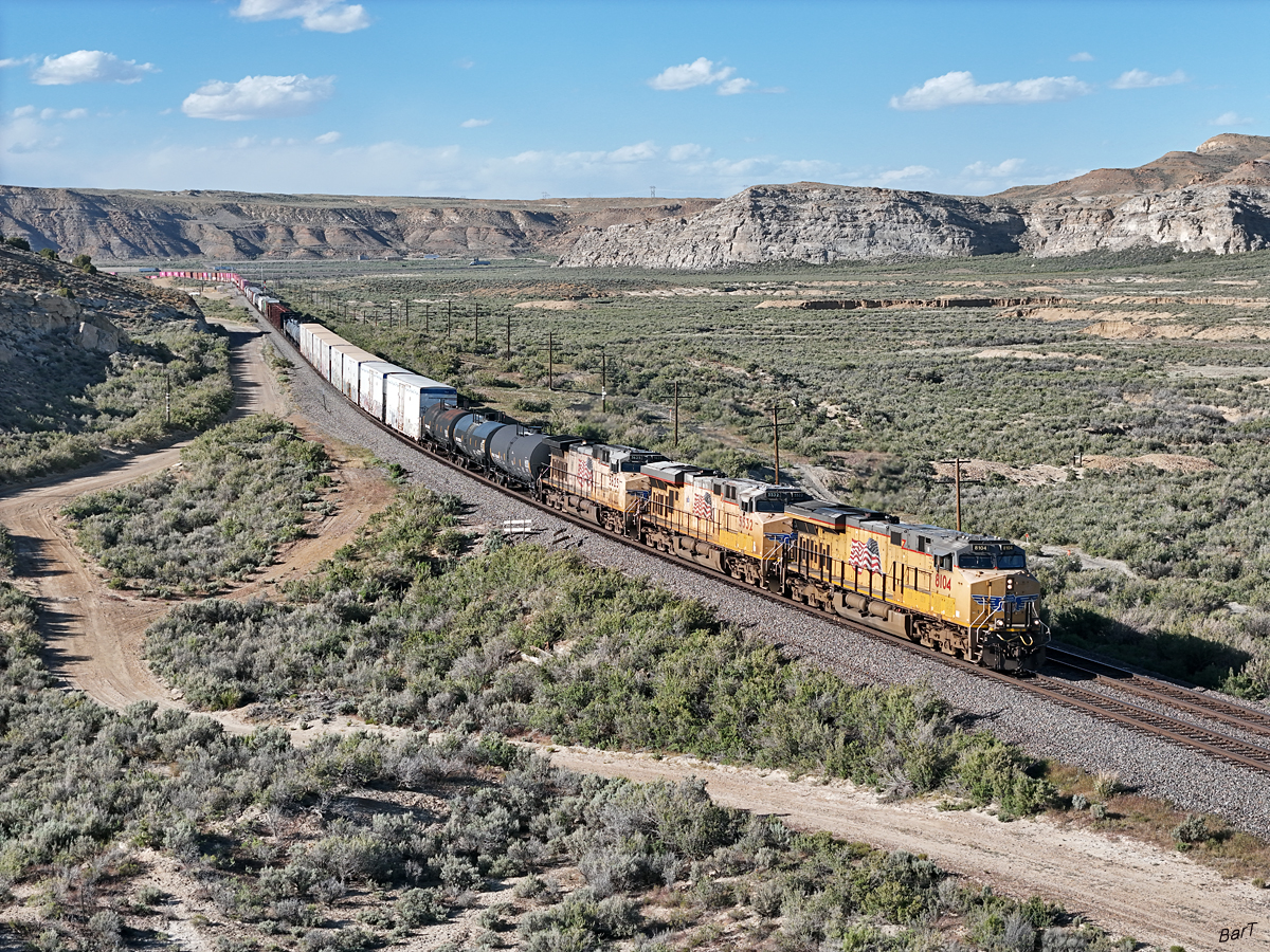 UP 8104