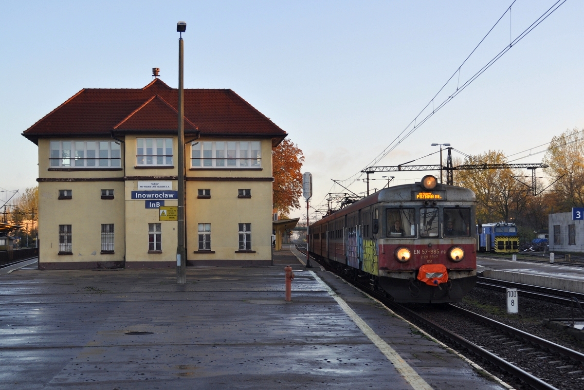 EN57-985