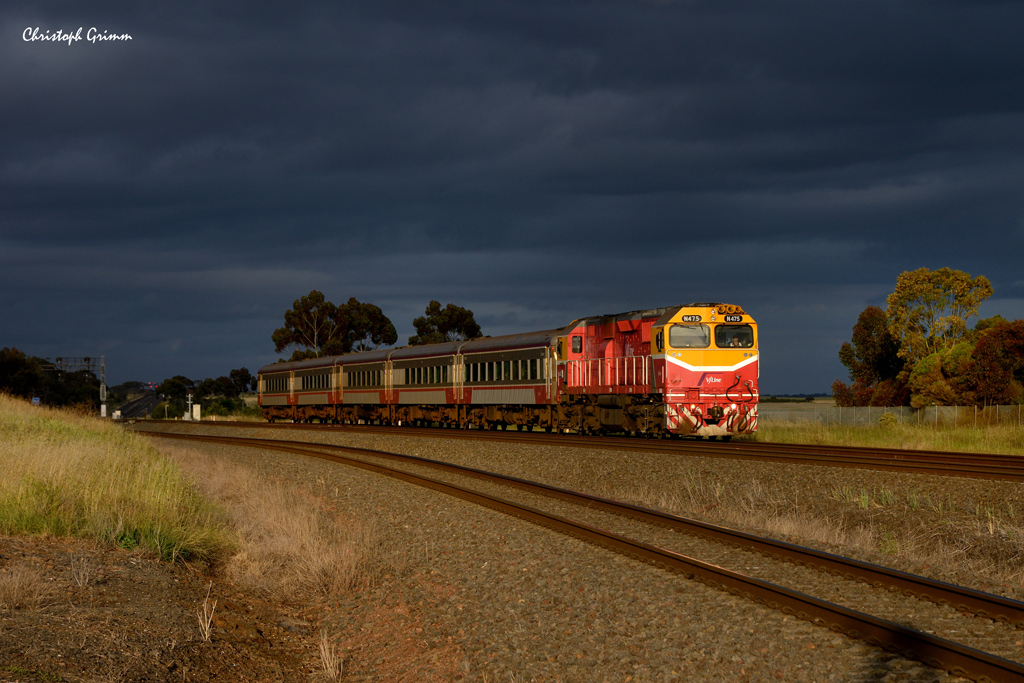 Australia: Classic EMD diesel in Victoria