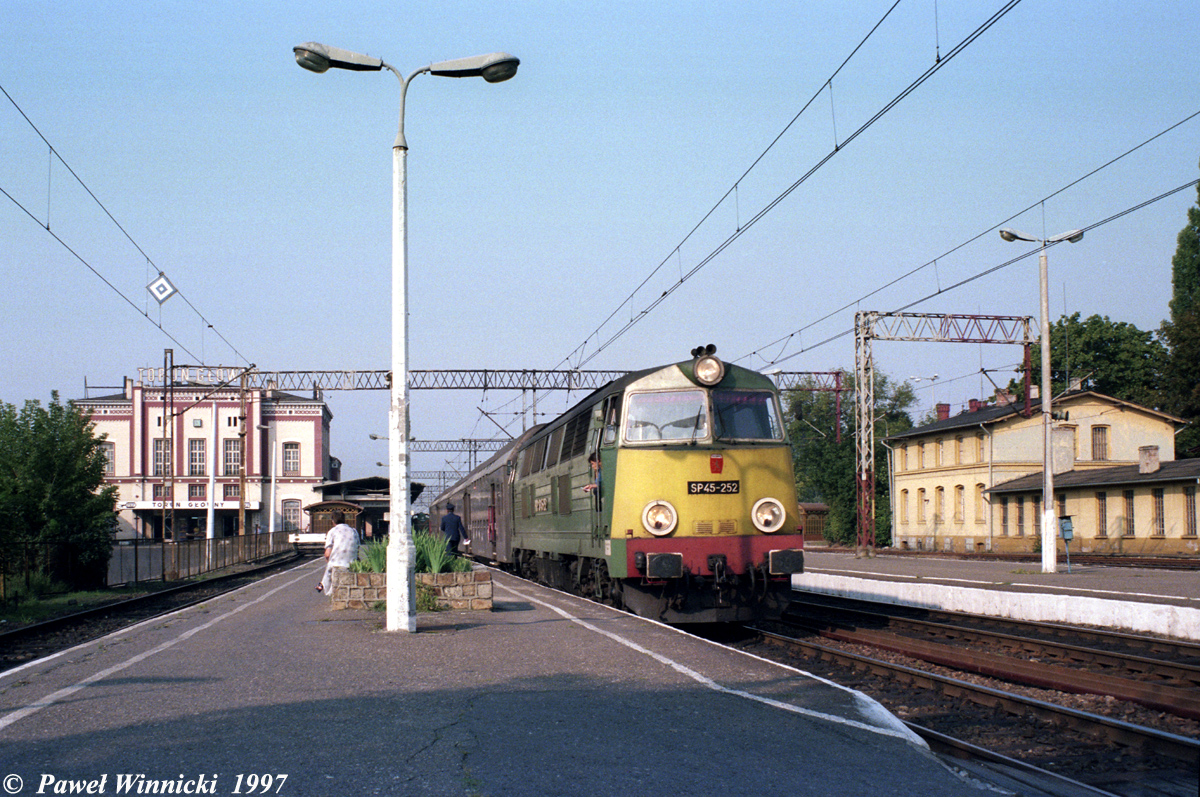 SP45-252