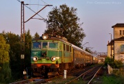EU07-195 z Classic Courierem w Kędzierzynie-Koźlu