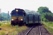 SU46-048