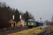 ST43-366 z towarowym